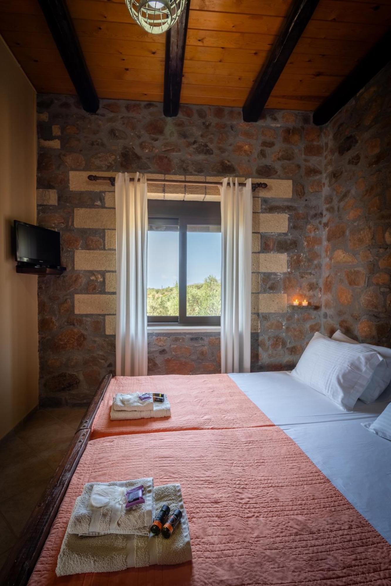 Blue Pearl Villa AmigdhalokeFálion Екстериор снимка