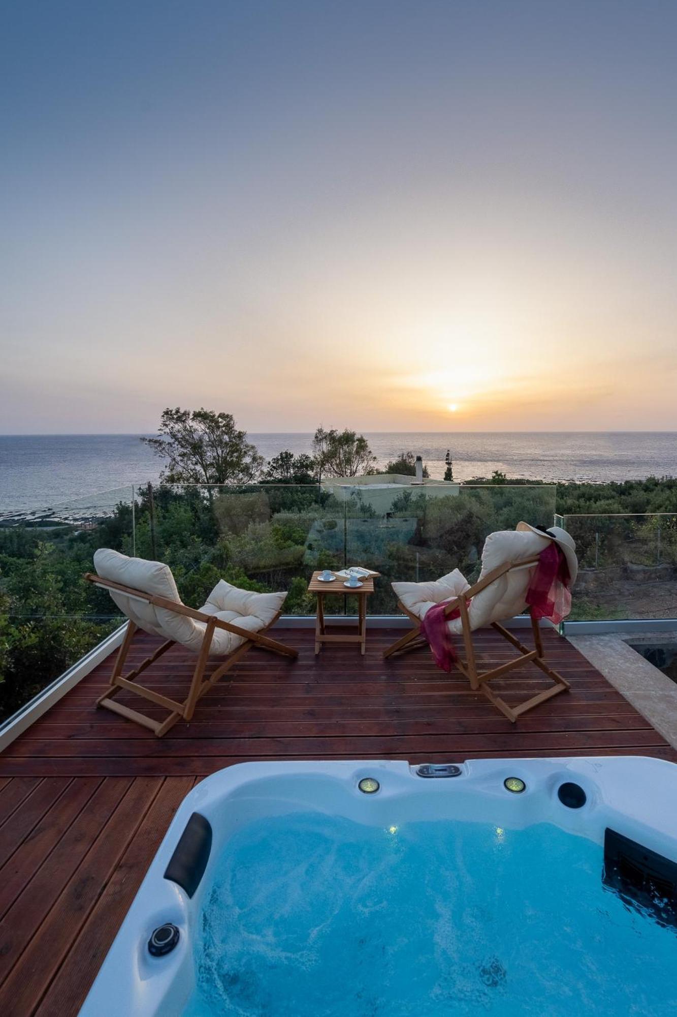 Blue Pearl Villa AmigdhalokeFálion Екстериор снимка
