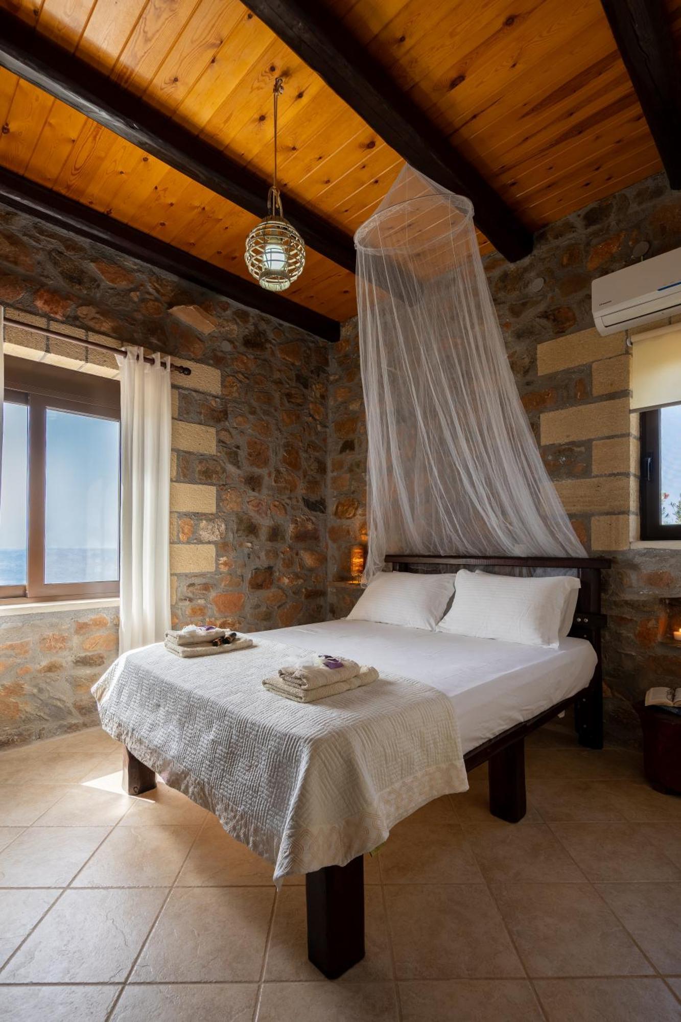 Blue Pearl Villa AmigdhalokeFálion Екстериор снимка